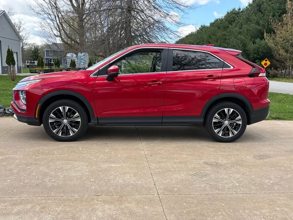 2022 Mitsubishi Eclipse Cross - Image 7 of 16