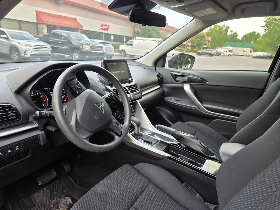 2022 Mitsubishi Eclipse Cross - Image 8 of 12