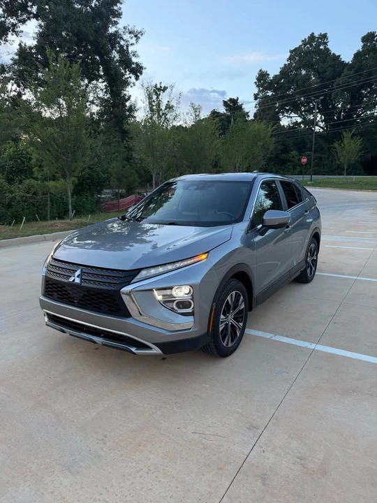 2022 Mitsubishi Eclipse Cross - Image 2 of 13