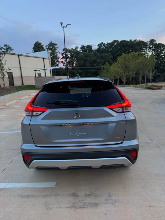 2022 Mitsubishi Eclipse Cross - Image 6 of 13