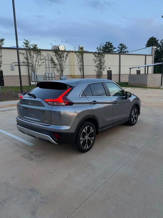 2022 Mitsubishi Eclipse Cross - Image 5 of 13