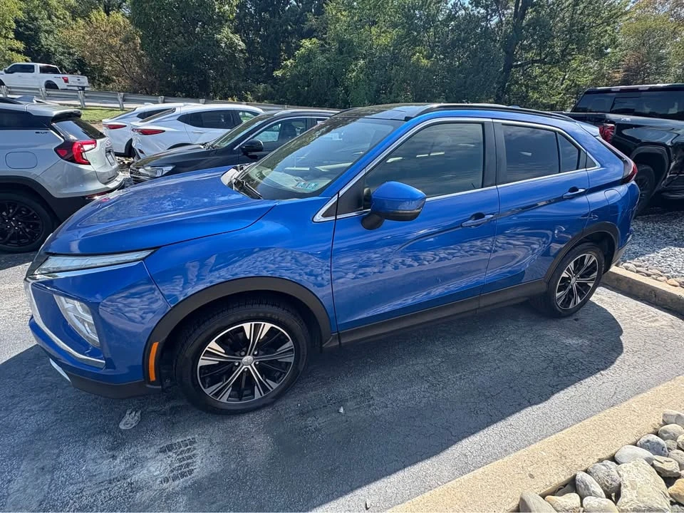 2022 Mitsubishi Eclipse Cross - Image 2 of 4