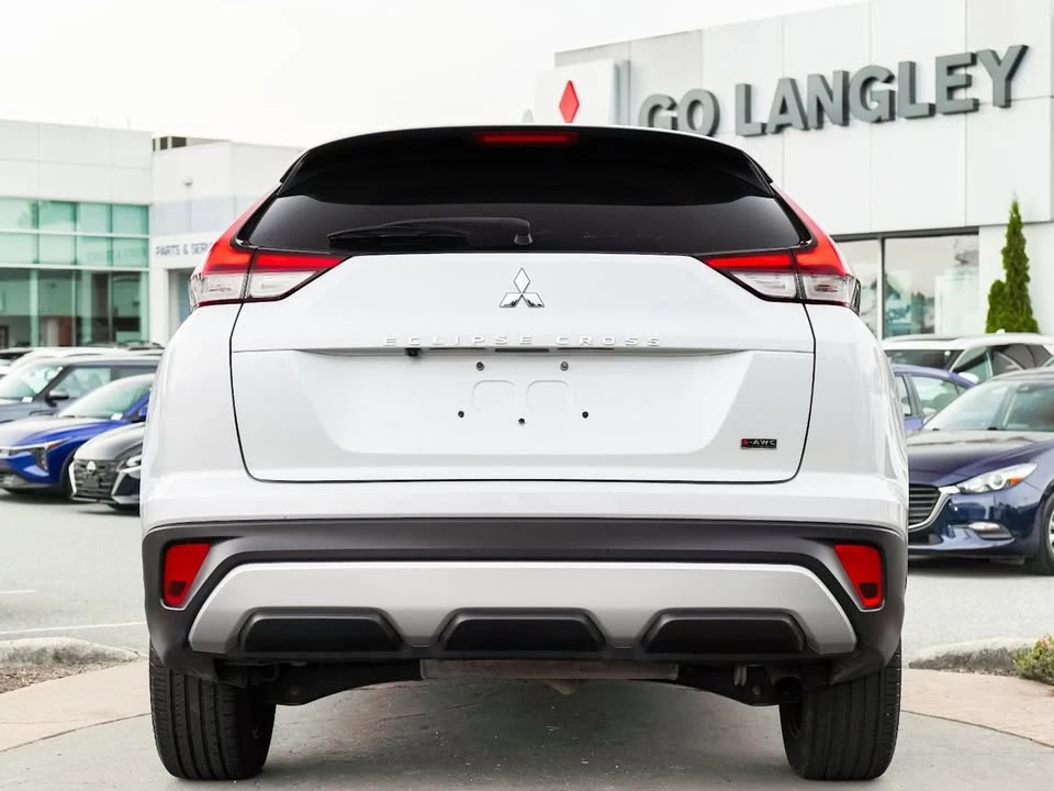 2022 Mitsubishi Eclipse Cross - Image 5 of 20