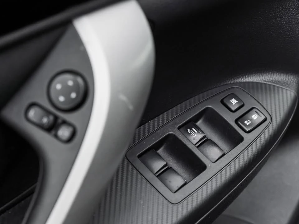 2022 Mitsubishi Eclipse Cross - Image 9 of 20