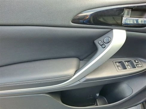 2022 Mitsubishi Eclipse Cross - Image 14 of 20