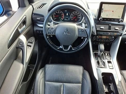 2022 Mitsubishi Eclipse Cross - Image 2 of 20