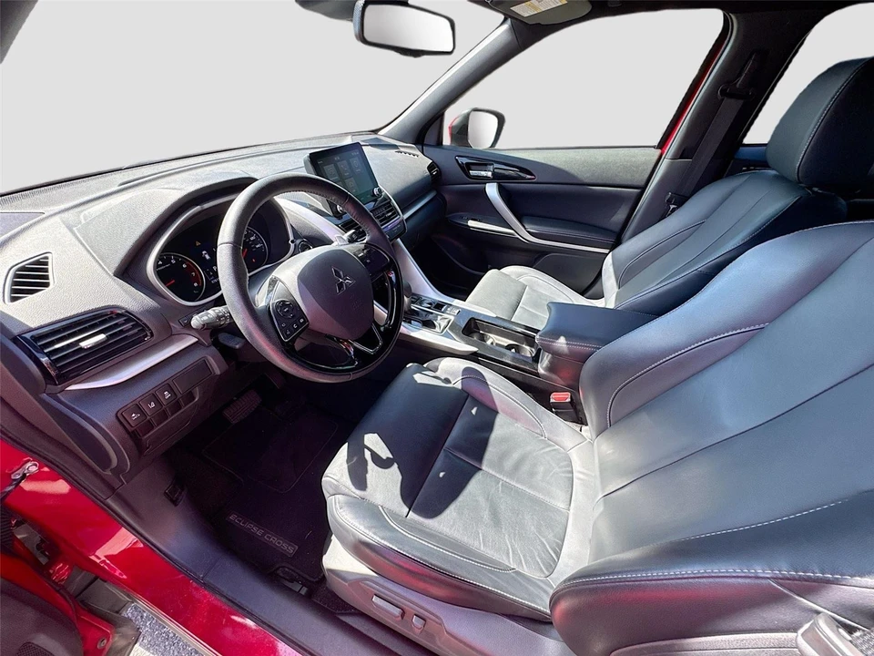 2022 Mitsubishi Eclipse Cross - Image 11 of 16
