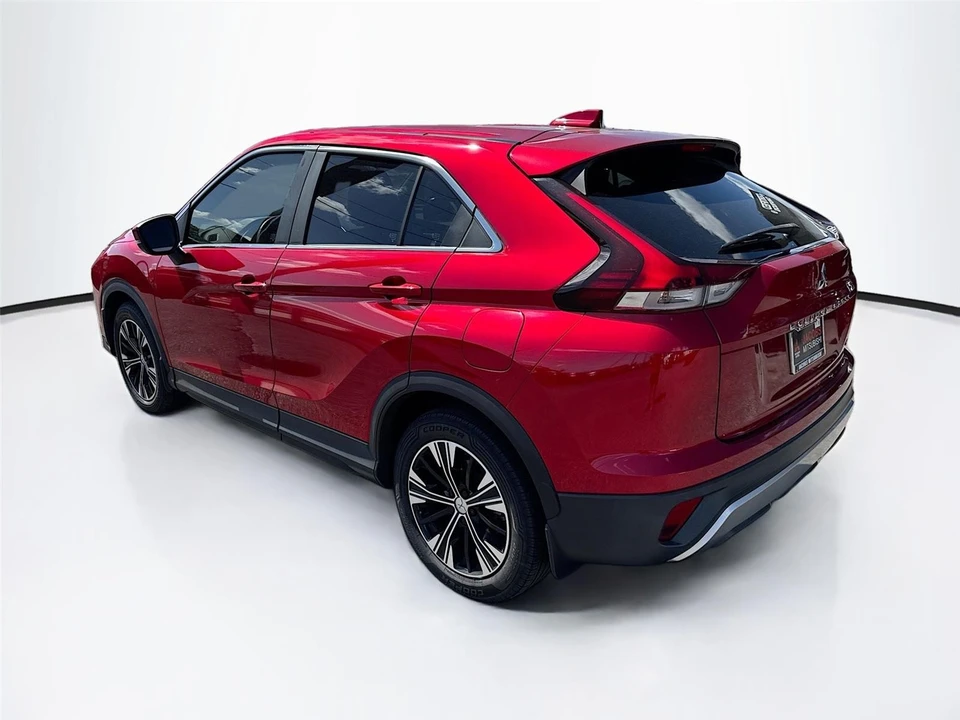 2022 Mitsubishi Eclipse Cross - Image 3 of 16