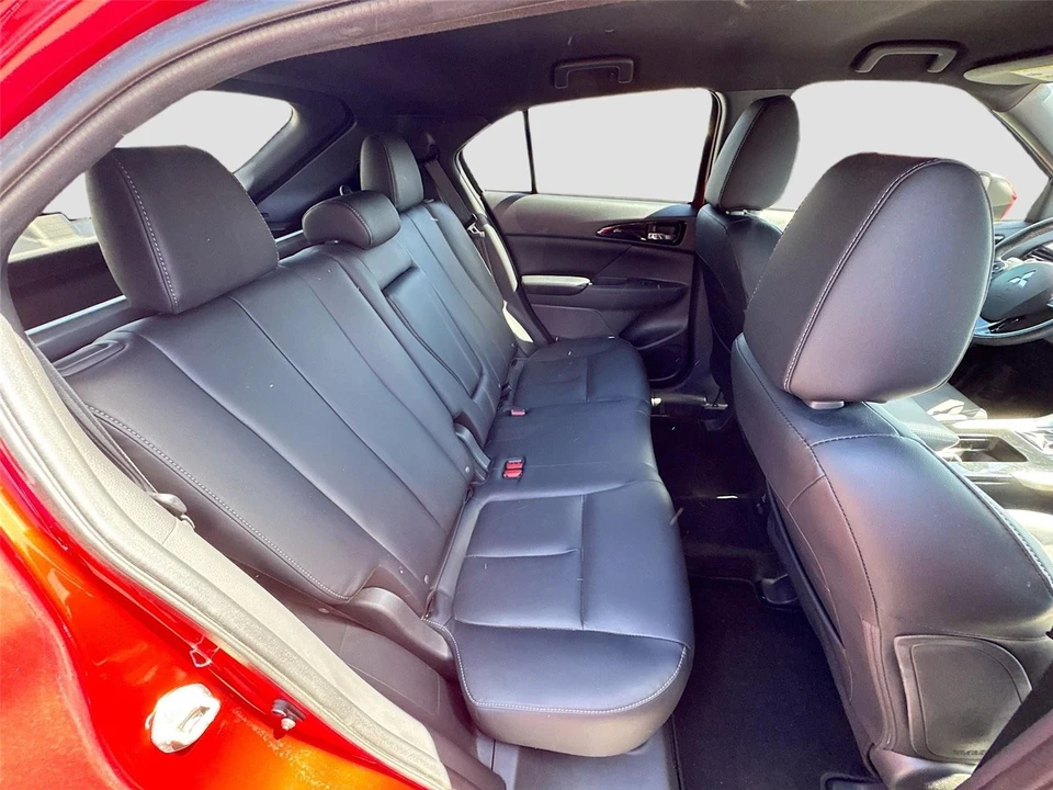 2022 Mitsubishi Eclipse Cross - Image 13 of 16