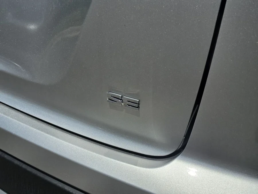 2022 Mitsubishi Eclipse Cross - Image 3 of 19