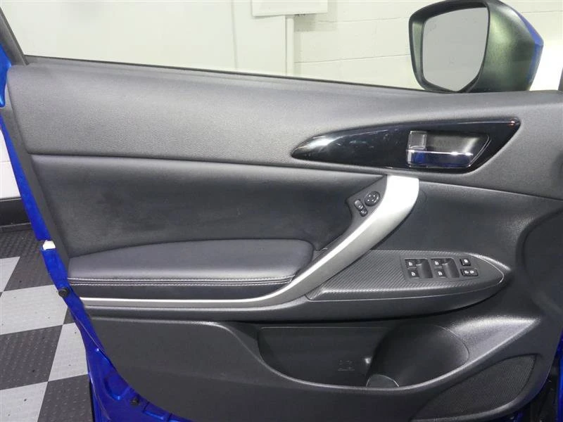 2022 Mitsubishi Eclipse Cross - Image 18 of 20