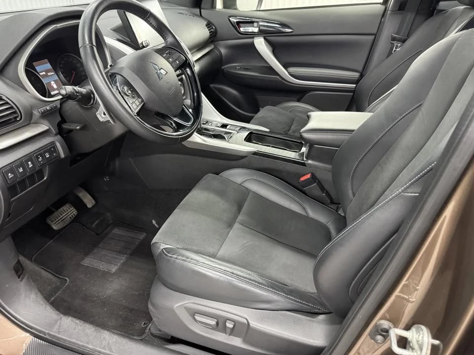 2022 Mitsubishi Eclipse Cross - Image 14 of 20