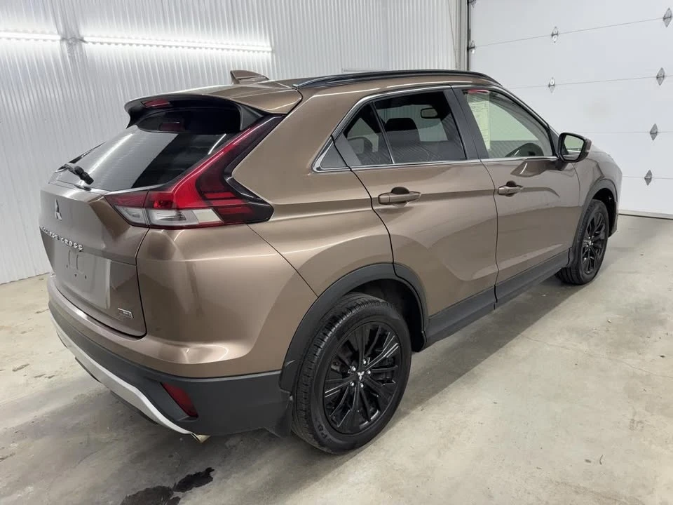 2022 Mitsubishi Eclipse Cross - Image 7 of 20