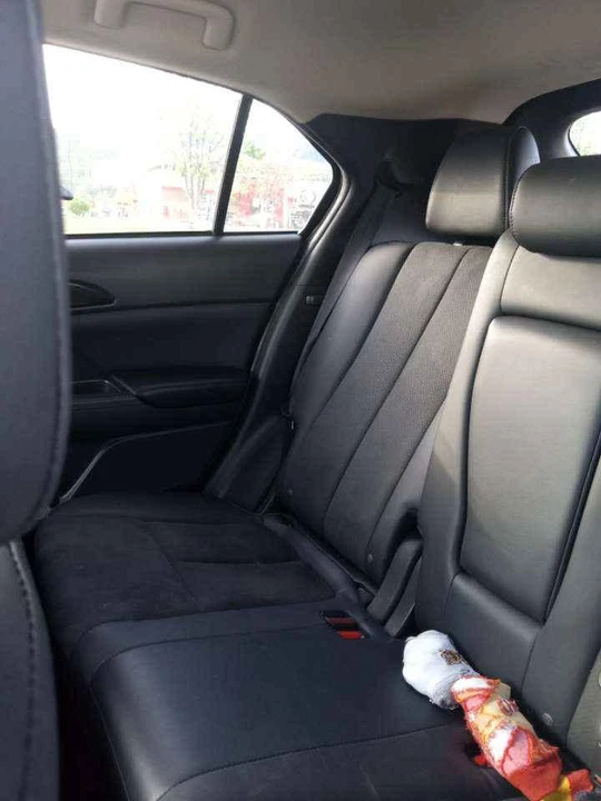 2022 Mitsubishi Eclipse Cross - Image 6 of 8