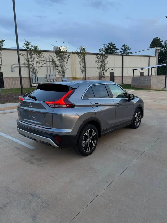 2022 Mitsubishi Eclipse Cross - Image 5 of 14