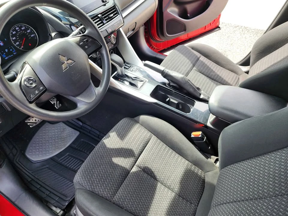 2022 Mitsubishi Eclipse Cross - Image 10 of 18