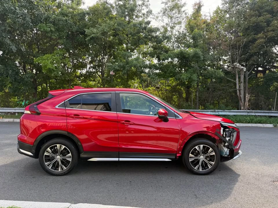 2022 Mitsubishi Eclipse Cross - Image 18 of 20