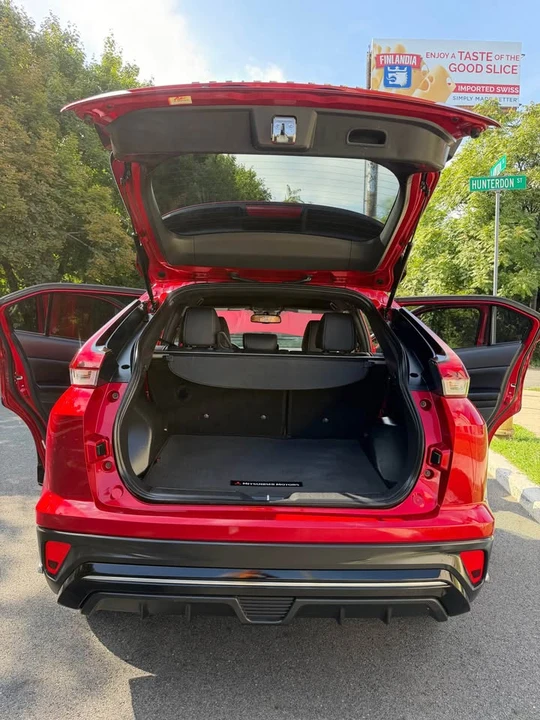 2022 Mitsubishi Eclipse Cross - Image 11 of 20