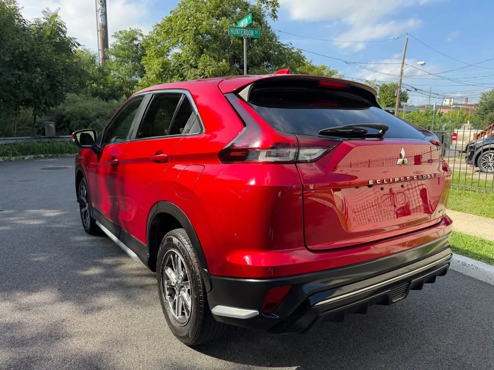 2022 Mitsubishi Eclipse Cross - Image 4 of 20