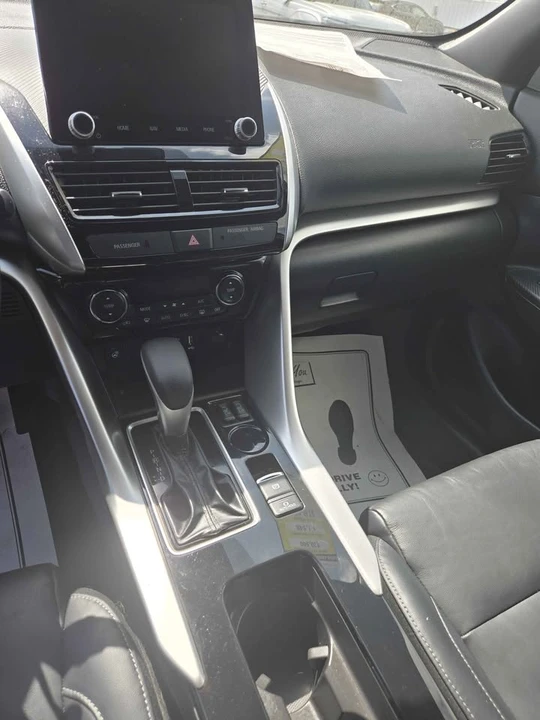 2022 Mitsubishi Eclipse Cross - Image 6 of 11