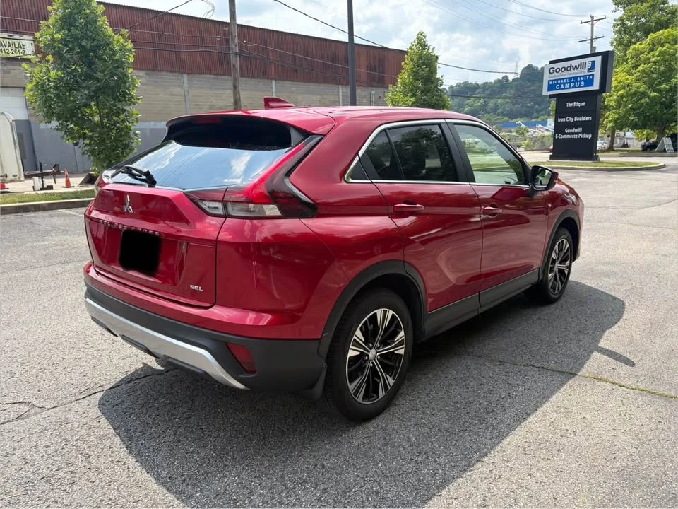 2022 Mitsubishi Eclipse Cross - Image 3 of 16