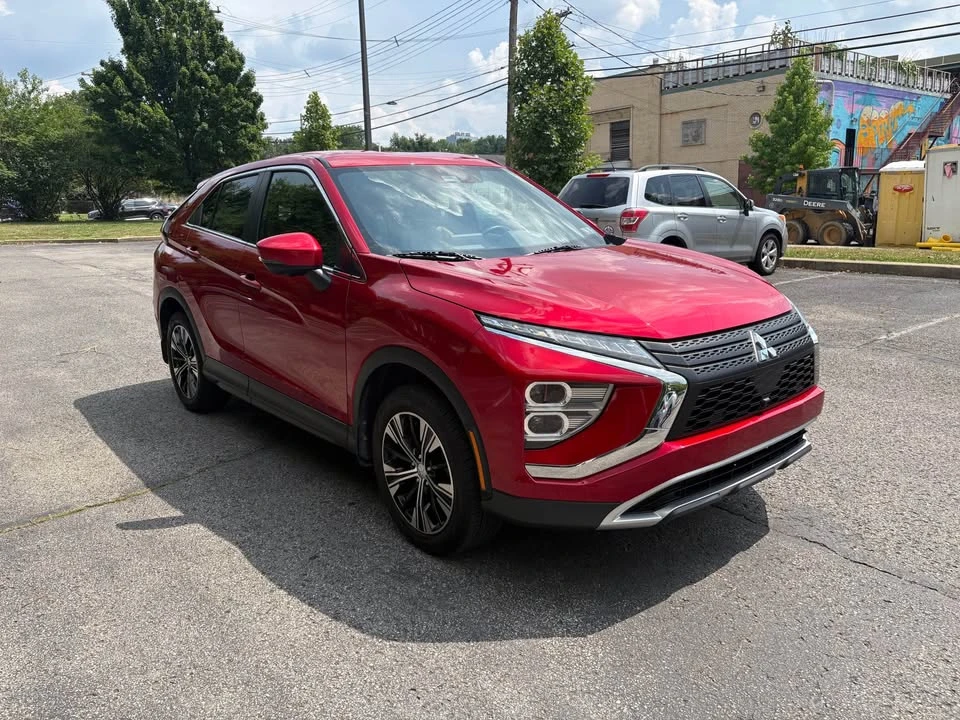 2022 Mitsubishi Eclipse Cross - Image 2 of 16