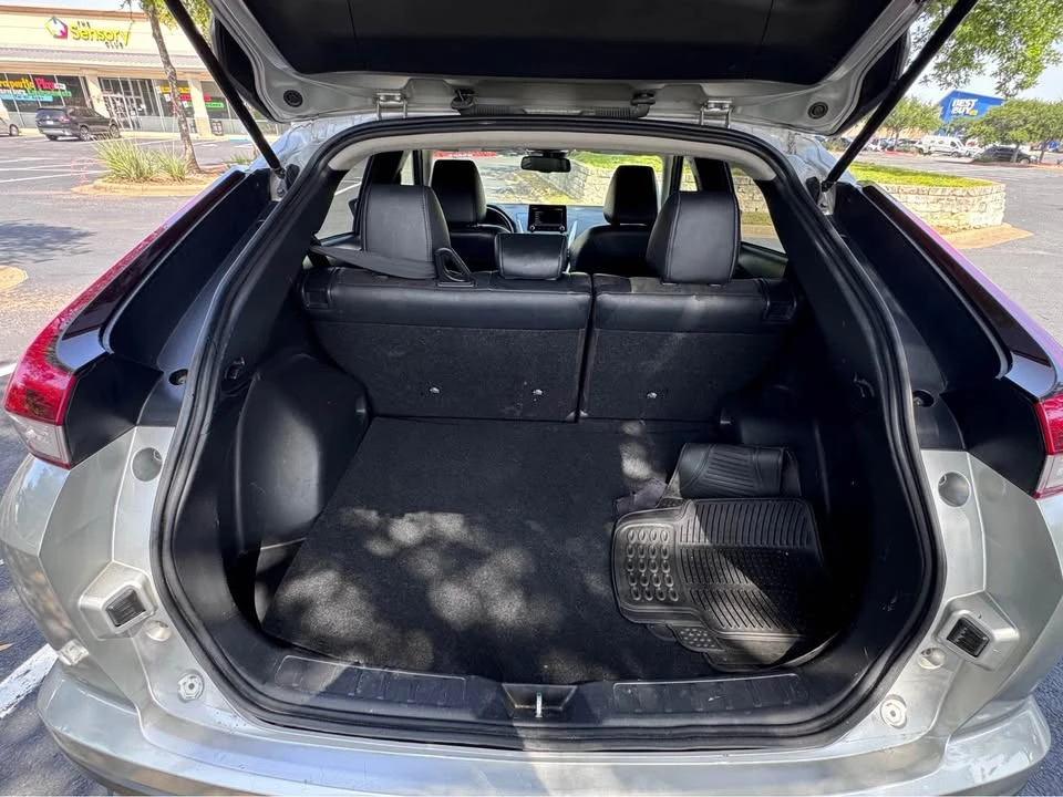 2022 Mitsubishi Eclipse Cross - Image 10 of 15