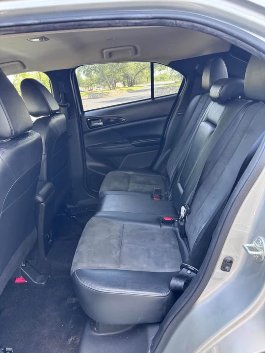 2022 Mitsubishi Eclipse Cross - Image 8 of 15