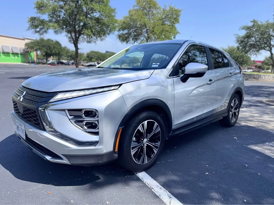 2022 Mitsubishi Eclipse Cross - Image 4 of 15