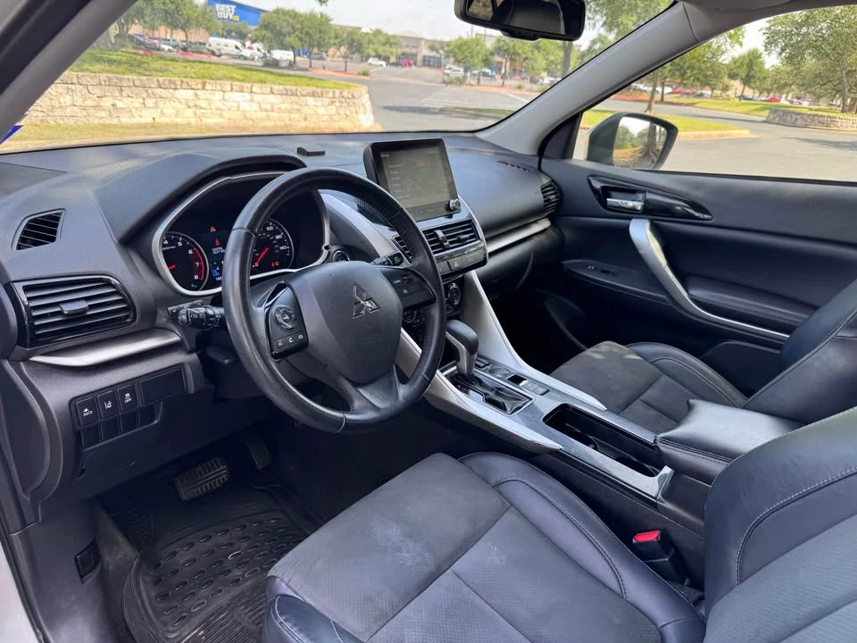 2022 Mitsubishi Eclipse Cross - Image 6 of 15