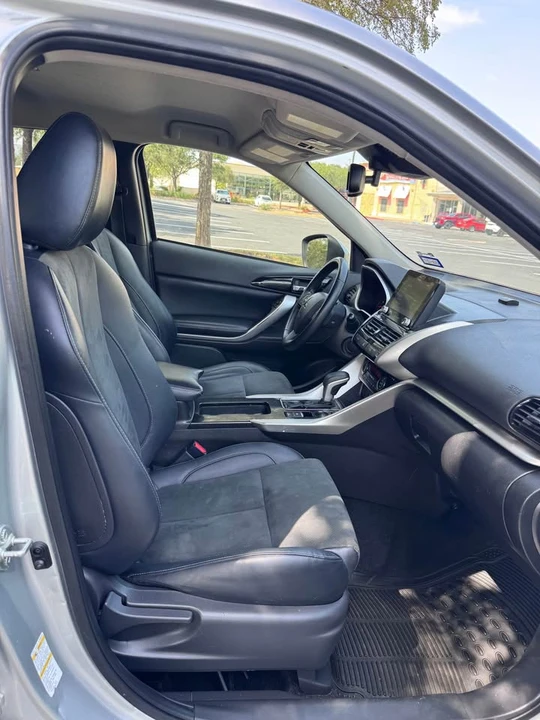 2022 Mitsubishi Eclipse Cross - Image 12 of 15