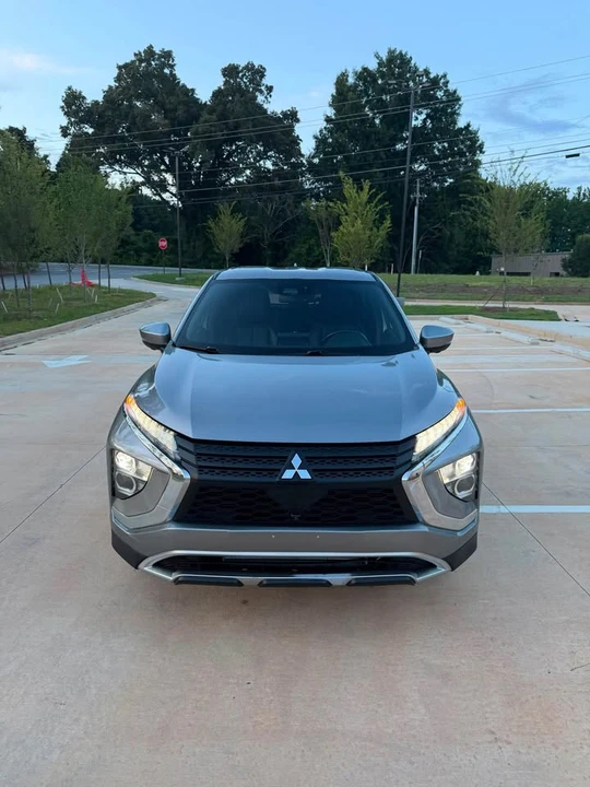 2022 Mitsubishi Eclipse Cross - Image 10 of 15