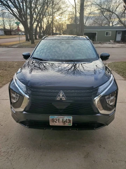 2022 Mitsubishi Eclipse Cross - Image 2 of 5