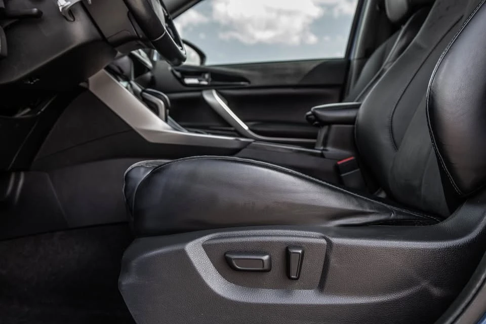 2022 Mitsubishi Eclipse Cross - Image 15 of 20