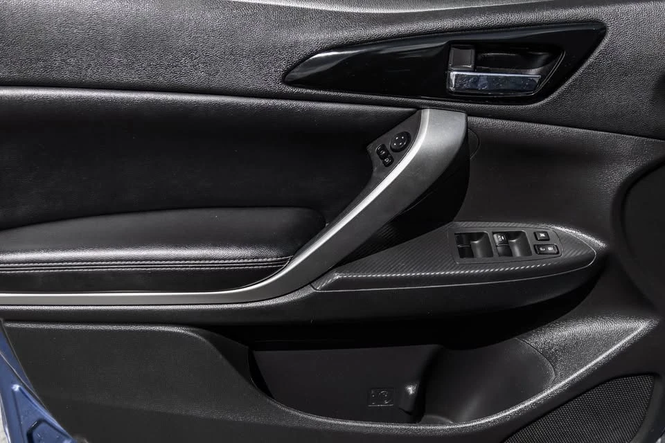 2022 Mitsubishi Eclipse Cross - Image 14 of 20