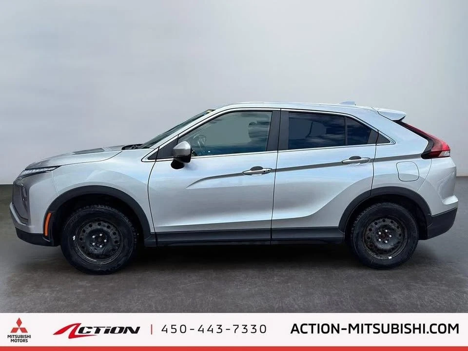 2022 Mitsubishi Eclipse Cross - Image 2 of 20
