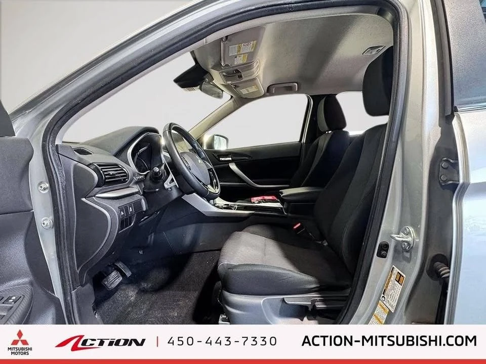 2022 Mitsubishi Eclipse Cross - Image 11 of 20