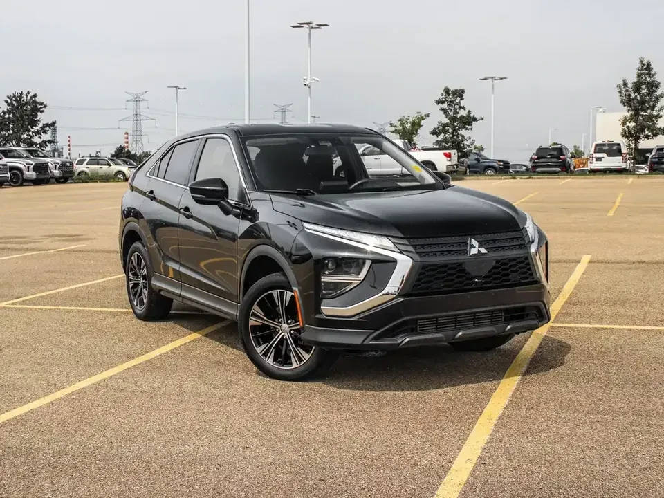 2022 Mitsubishi Eclipse Cross - Image 3 of 8