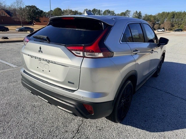 2022 Mitsubishi Eclipse Cross - Image 17 of 19