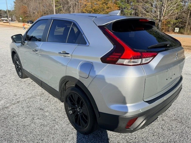 2022 Mitsubishi Eclipse Cross - Image 13 of 19