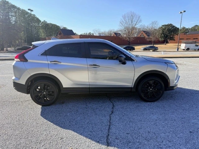 2022 Mitsubishi Eclipse Cross - Image 16 of 19