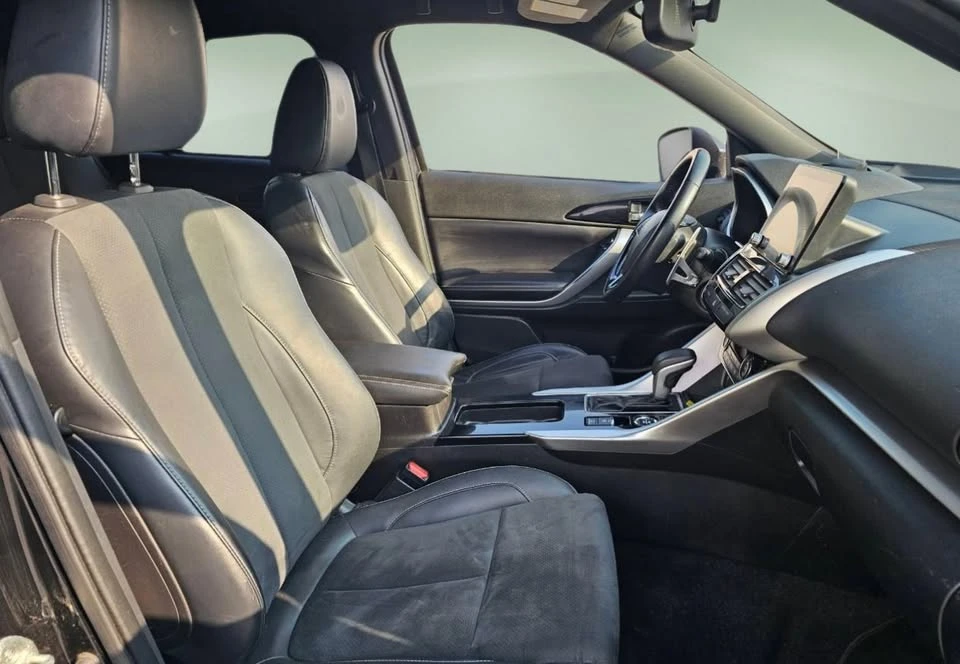 2022 Mitsubishi Eclipse - Image 7 of 14