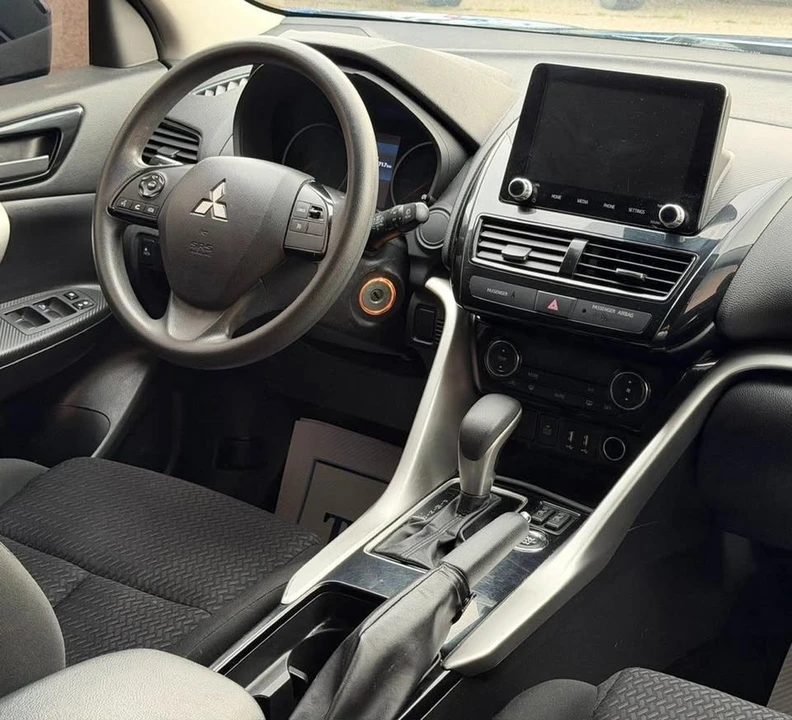 2022 Mitsubishi Eclipse Cross - Image 13 of 15