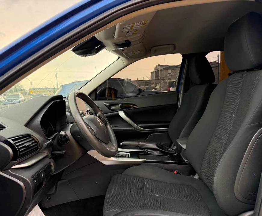 2022 Mitsubishi Eclipse Cross - Image 10 of 15