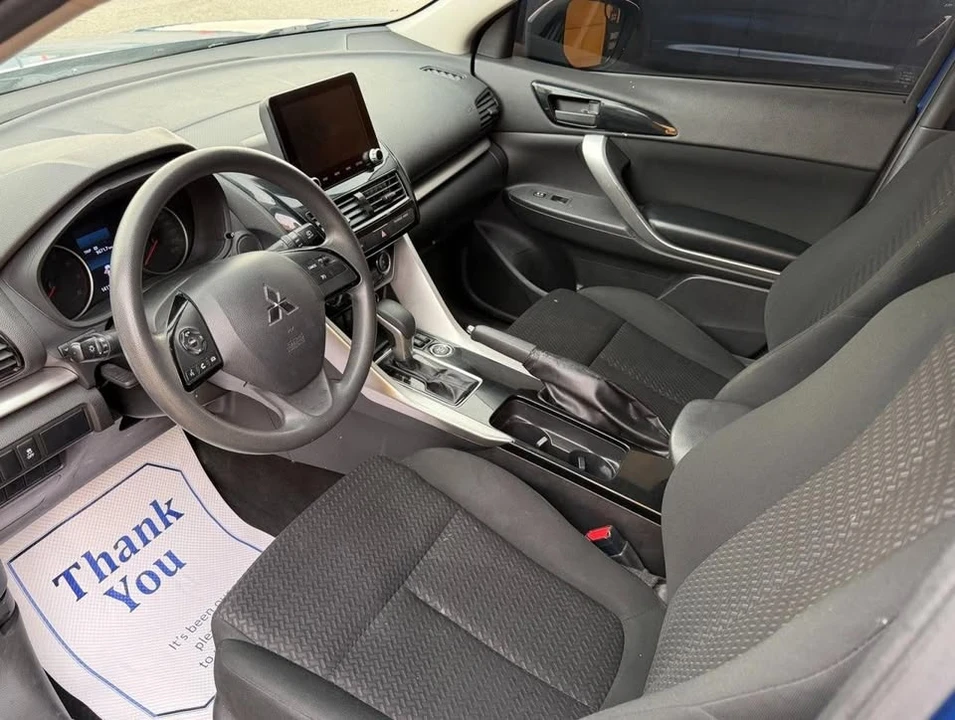 2022 Mitsubishi Eclipse Cross - Image 9 of 15