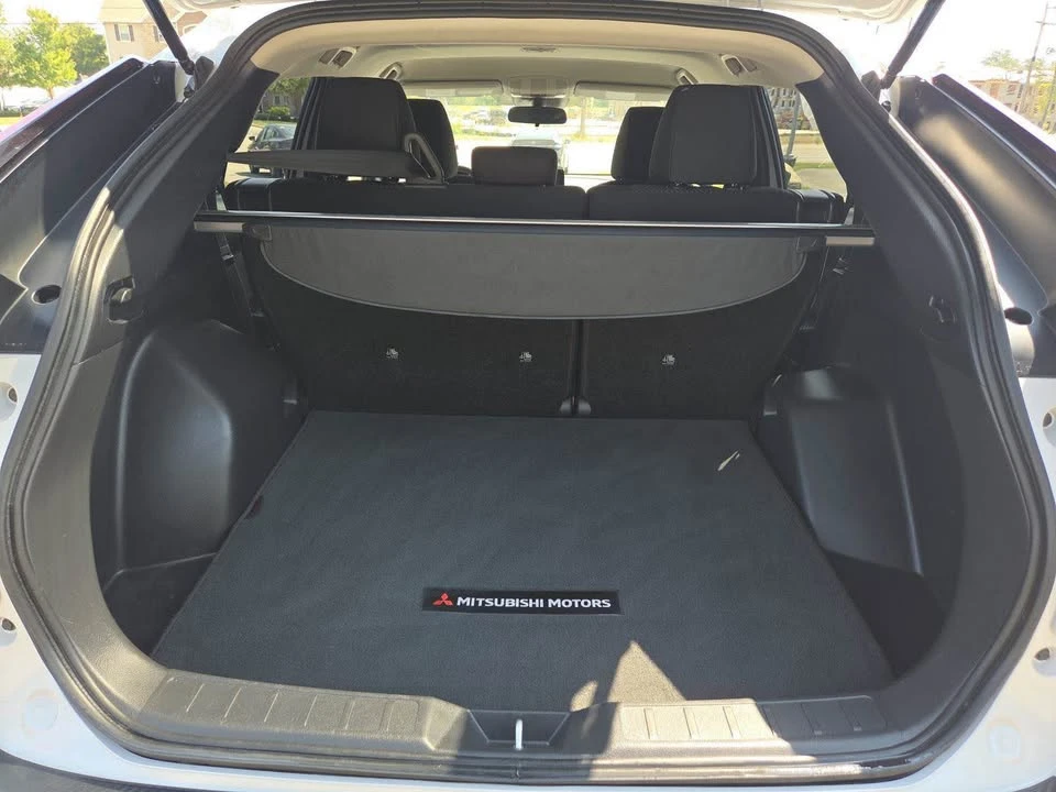2022 Mitsubishi Eclipse Cross - Image 6 of 10