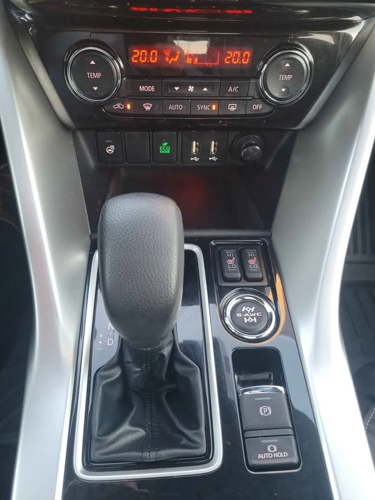 2022 Mitsubishi Eclipse Cross - Image 15 of 16