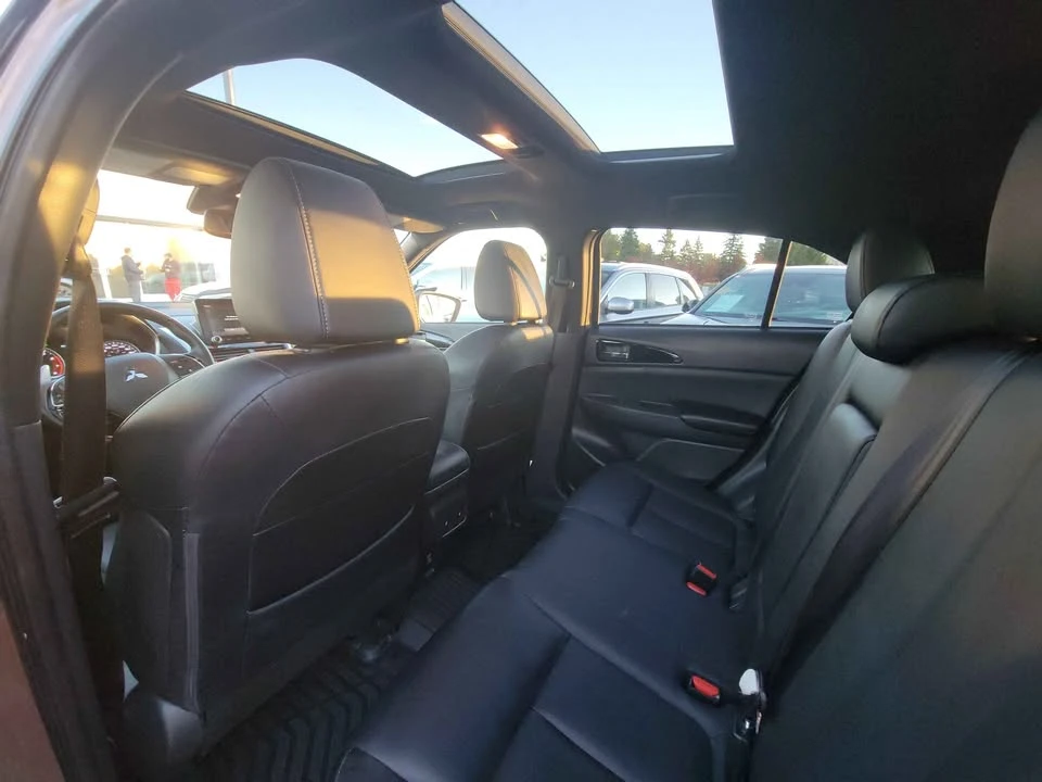2022 Mitsubishi Eclipse Cross - Image 10 of 16