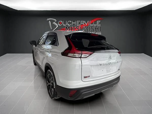 2022 Mitsubishi Eclipse Cross - Image 4 of 10