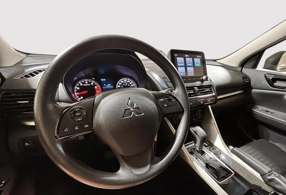 2022 Mitsubishi Eclipse Cross - Image 10 of 16